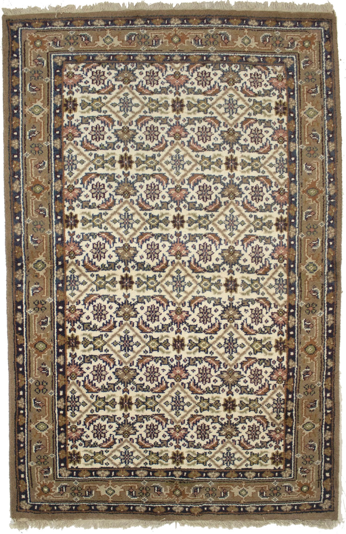 Cream Floral Tribal 4X6 Indo-Bidjar Oriental Rug