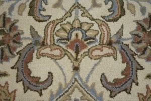 Traditional Cream 4X6 Agra Oriental Rug