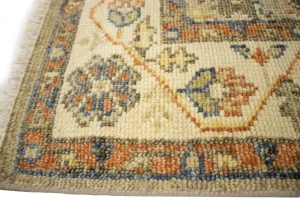 Cream/Beige Tribal 6X9 Heriz Serapi Oriental Rug