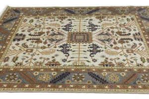 Cream Floral 8X10 Indo-Mahal Oriental Rug