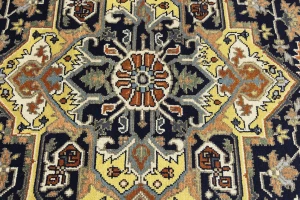 Dark Navy Floral 8X10 Heriz Serapi Oriental Rug