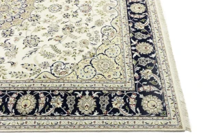 Cream Floral 8X10 Indo-Nain Oriental Rug