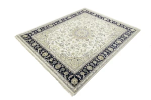 Cream Floral 8X10 Indo-Nain Oriental Rug