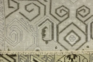 Beige 4X6 Contemporary Rug