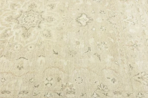 Muted Pinkish Beige Floral 8X10 Transitional Oriental Rug