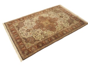 Cream Floral Classic 4X6 Agra Jaipur Oriental Rug