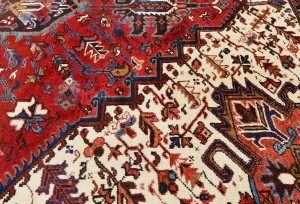 Vintage Geometric Red 7X10 Heriz Persian Rug