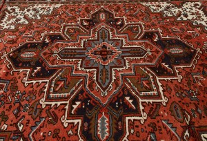 Vintage Traditional Geometric 8X11 Heriz Persian Rug